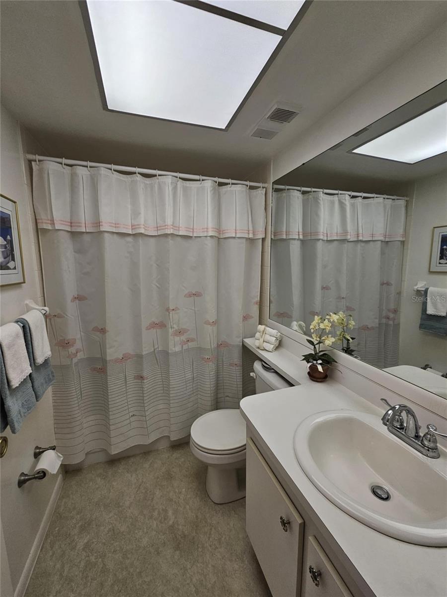 Image 15 of 33 For 425 30th Avenue W C206