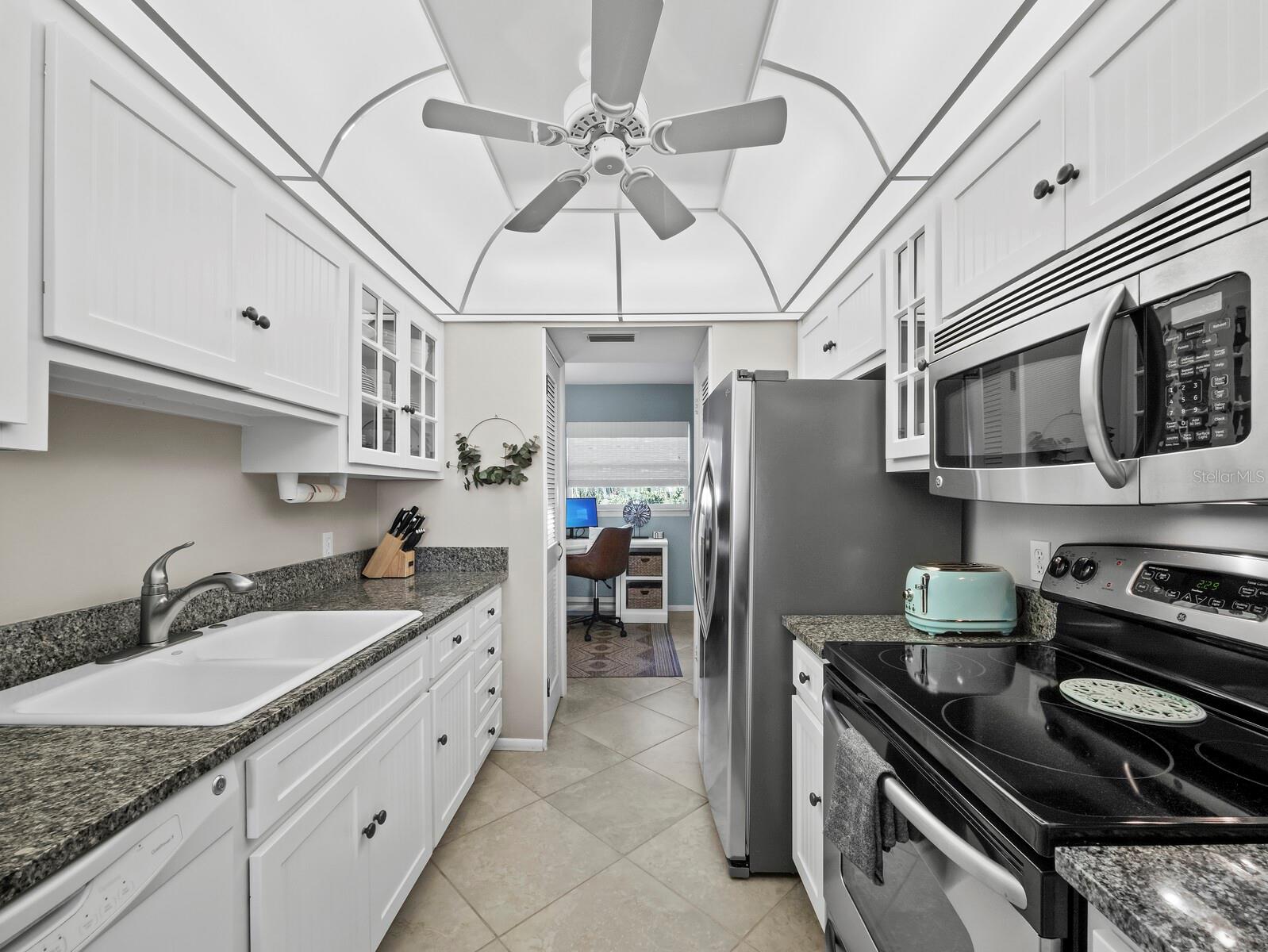 Image 11 of 53 For 7155 Gulf Of Mexico Drive 22