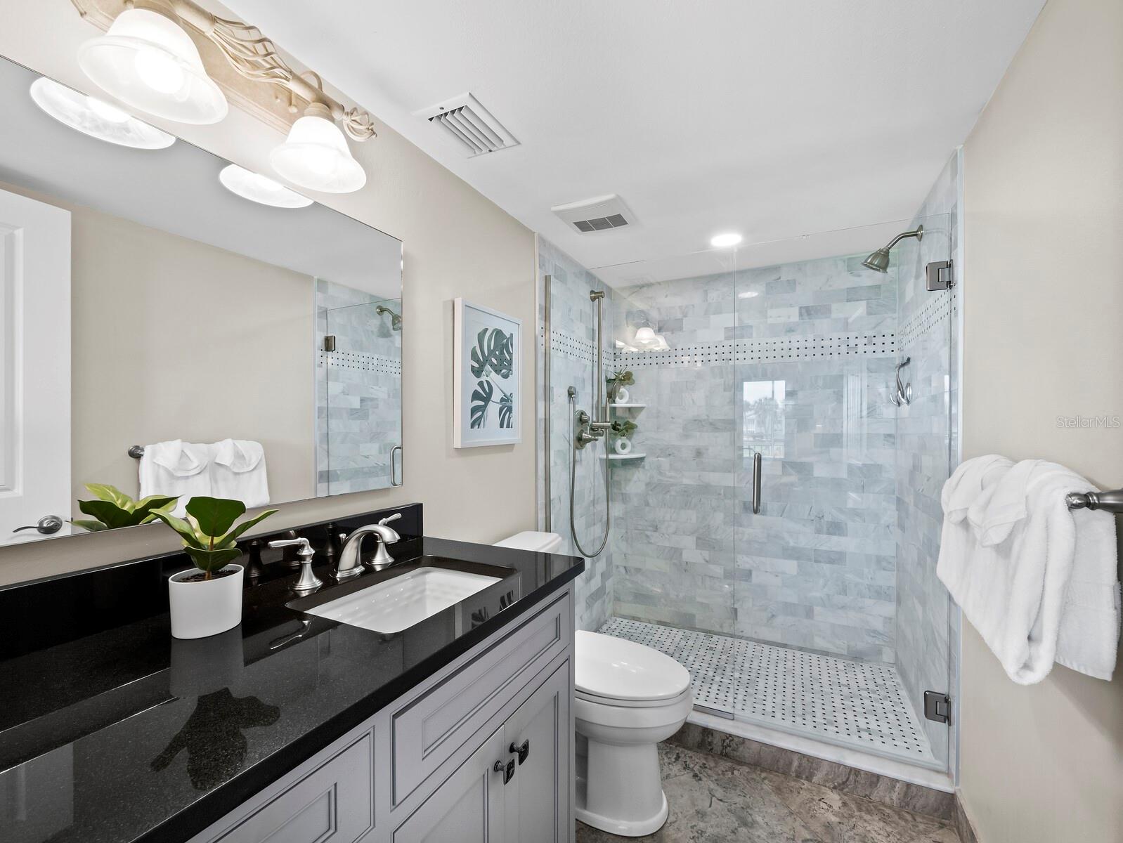 Image 21 of 53 For 7155 Gulf Of Mexico Drive 22