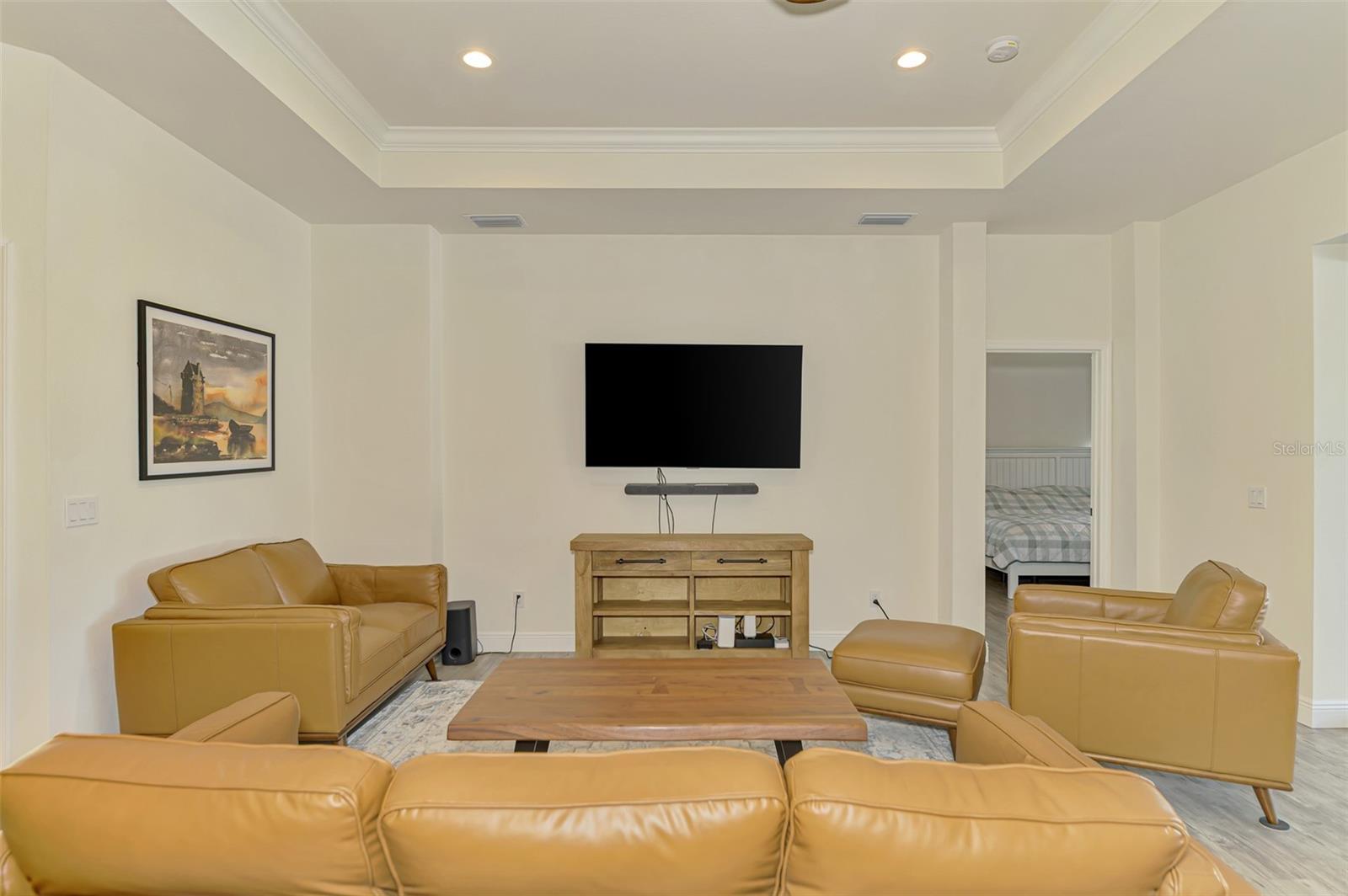 Image 24 of 57 For 2756 Vedado Street