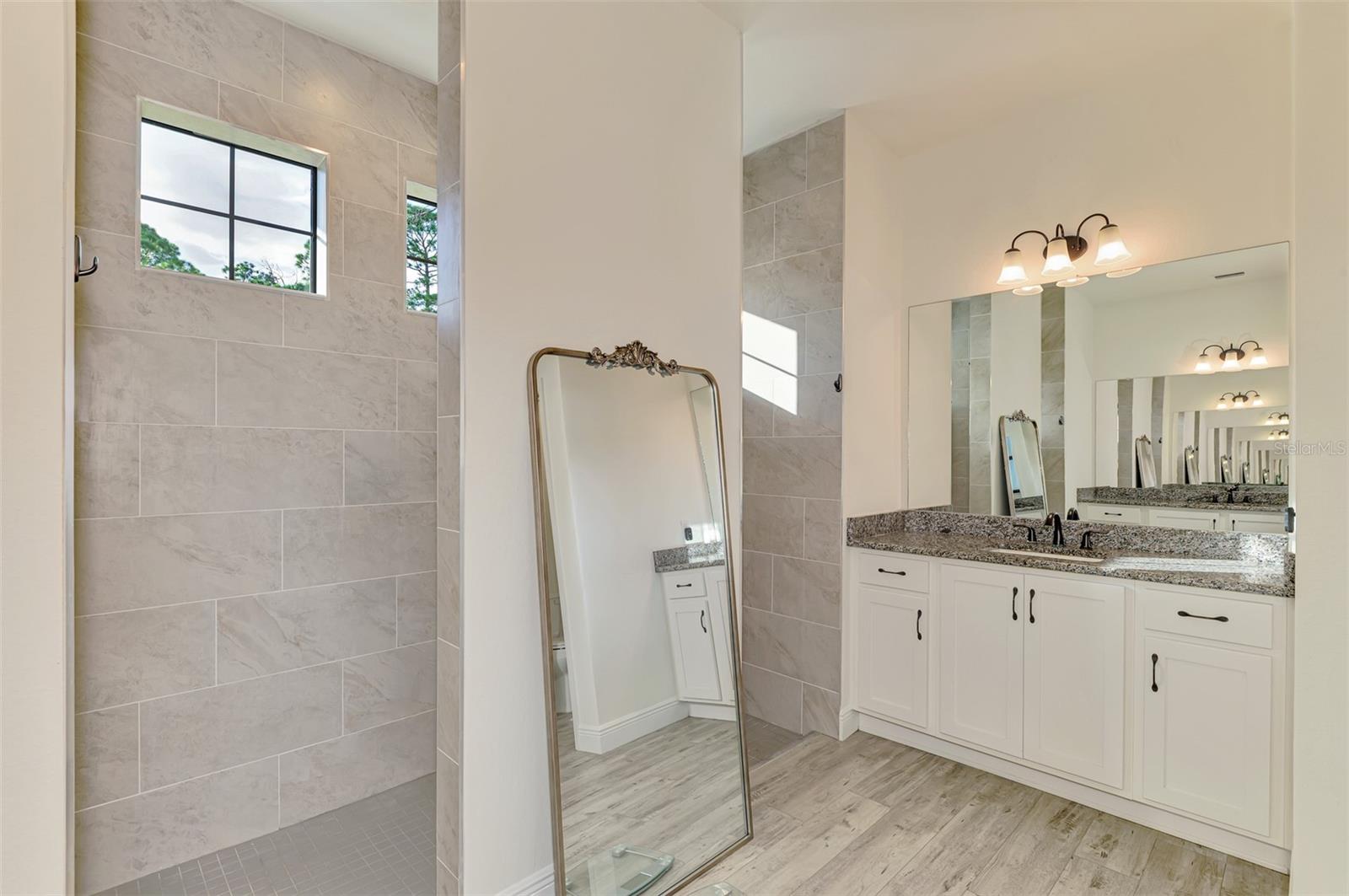 Image 32 of 57 For 2756 Vedado Street