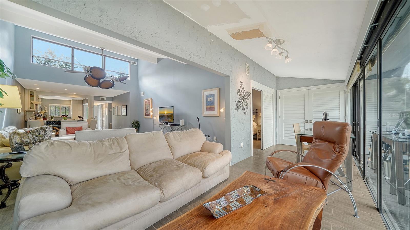 Image 10 of 58 For 1601 Pelican Point Drive Ha212