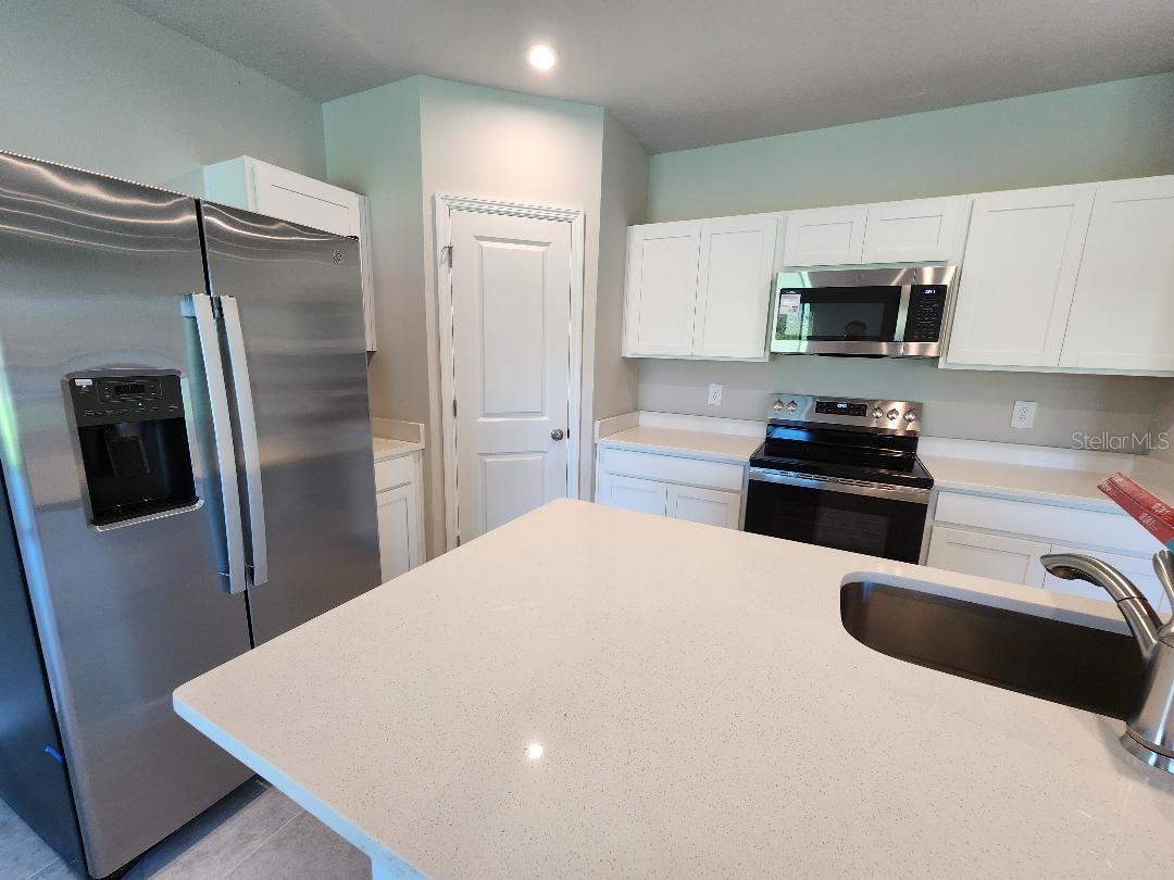 Image 3 of 11 For 814 172nd Court E