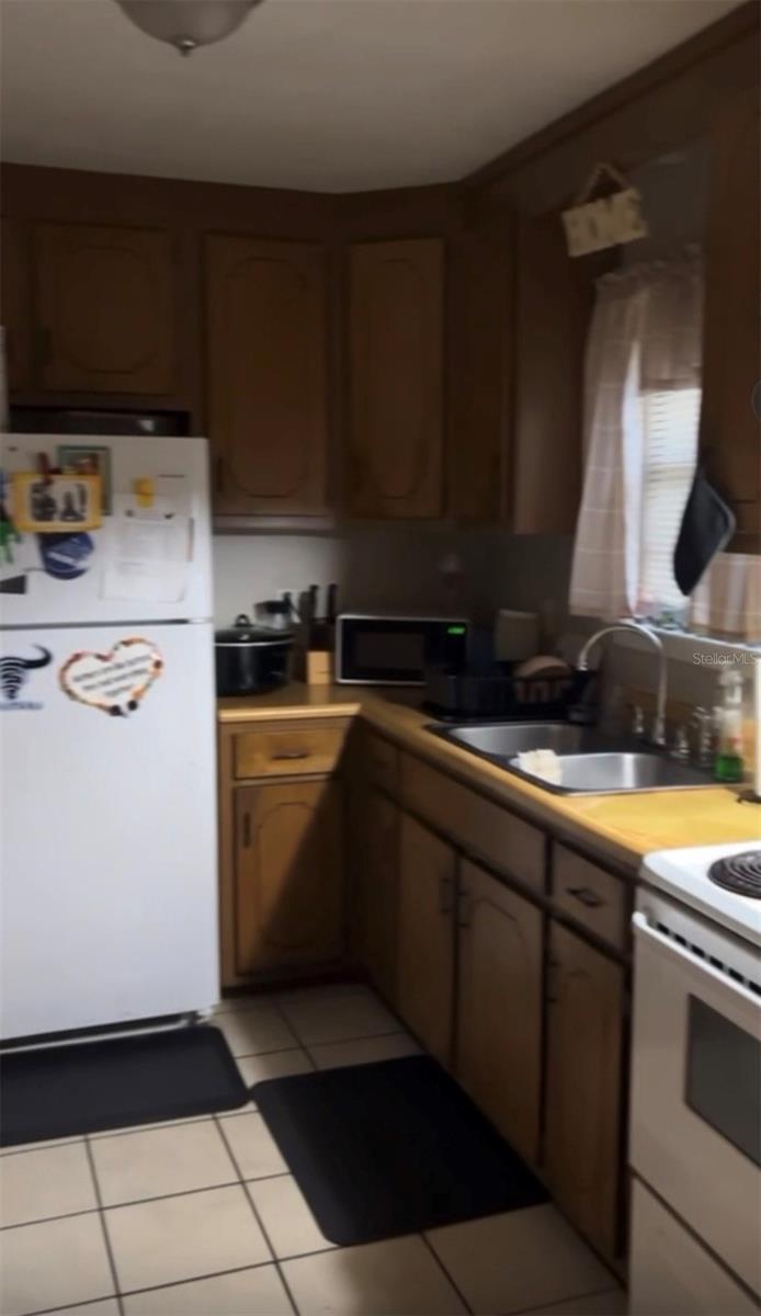 Image 3 of 5 For 412 Hancock Lane