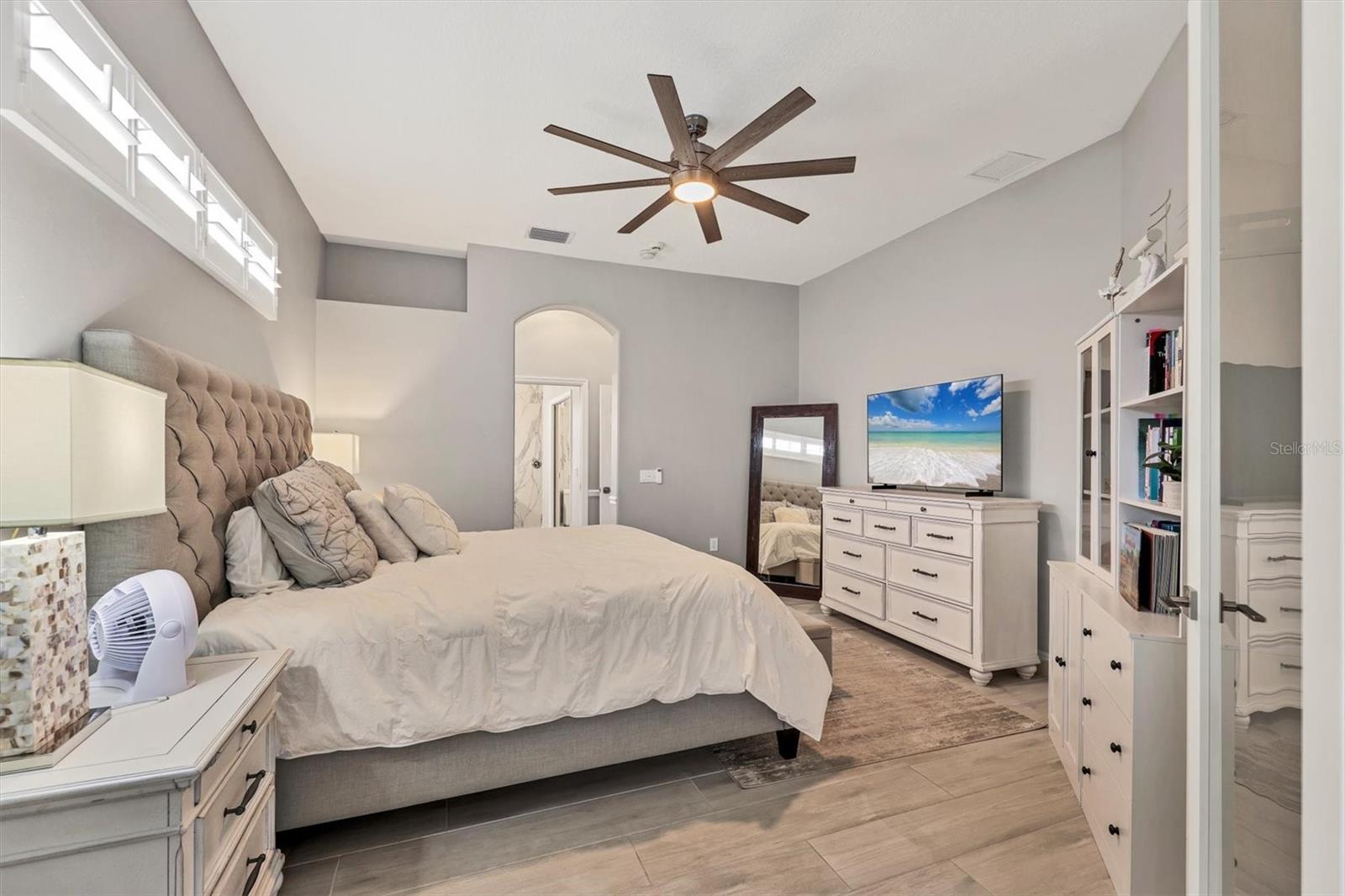 Image 27 of 85 For 6470 Indigo Bunting Place