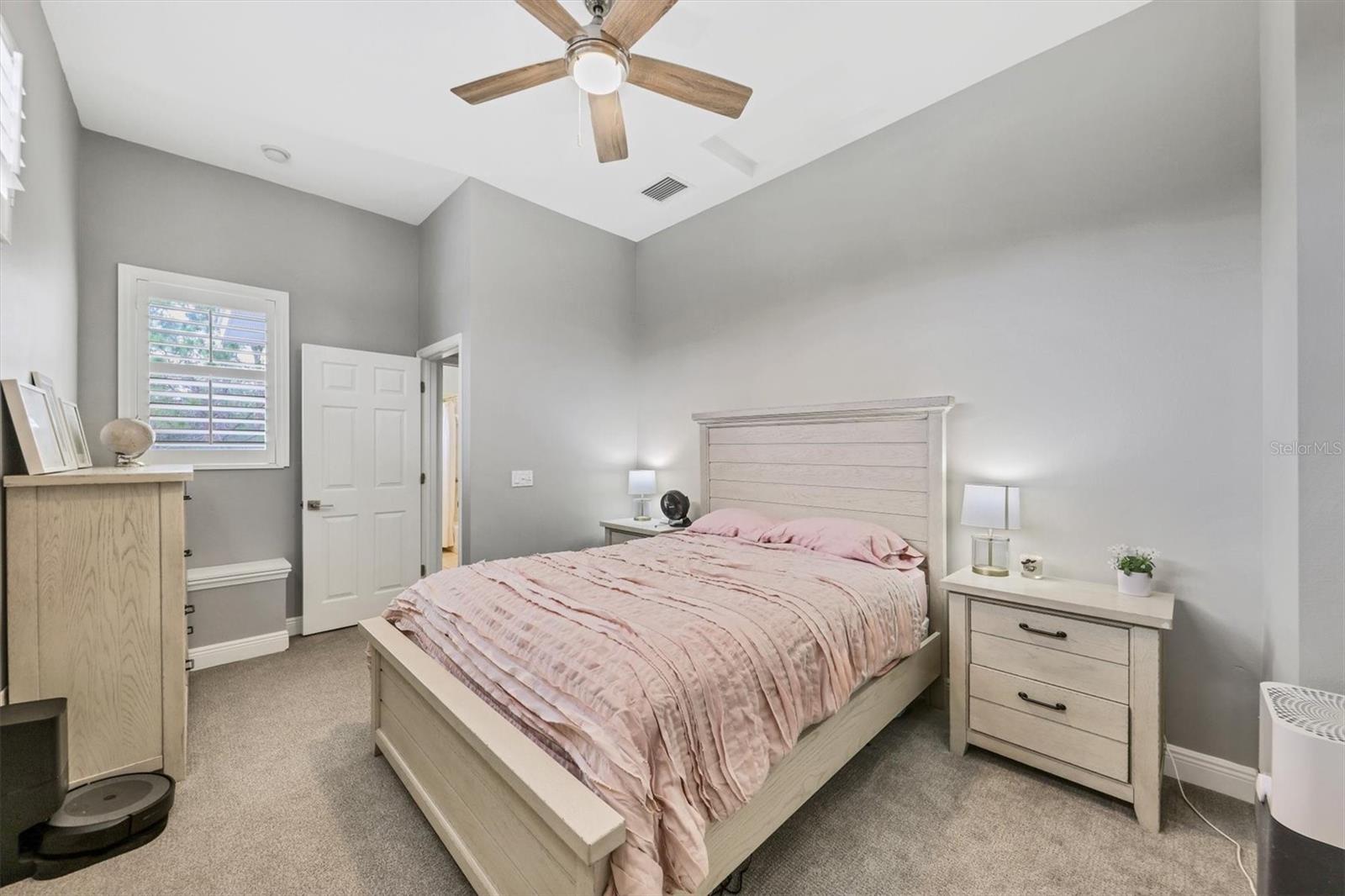 Image 34 of 85 For 6470 Indigo Bunting Place