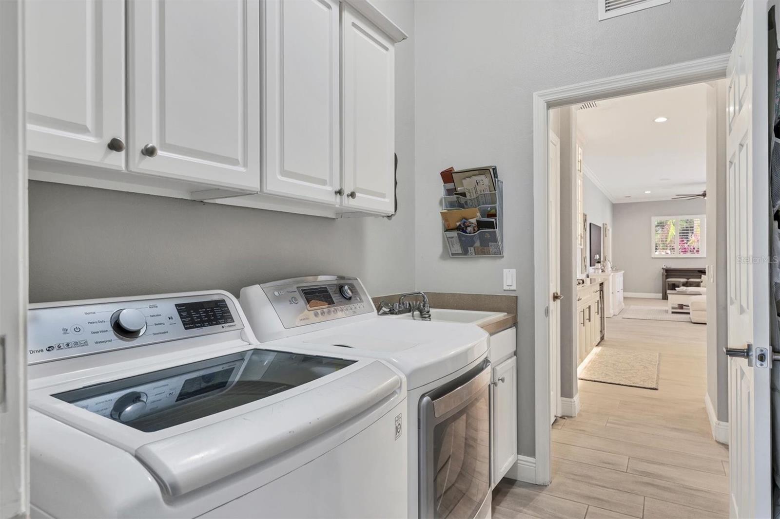 Image 44 of 85 For 6470 Indigo Bunting Place