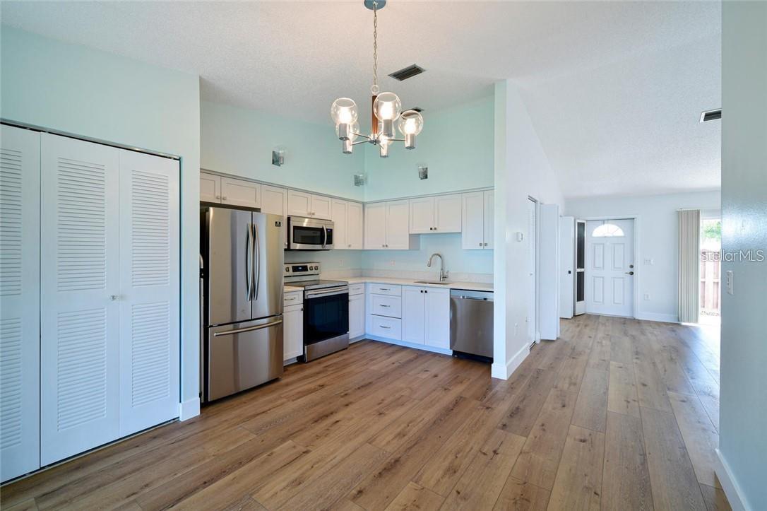 Details for 4110 38th Avenue W 4110, BRADENTON, FL 34205