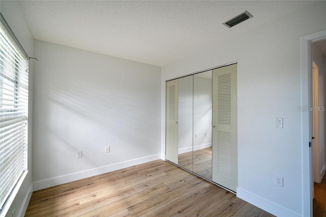 Image 10 of 25 For 4110 38th Avenue W 4110