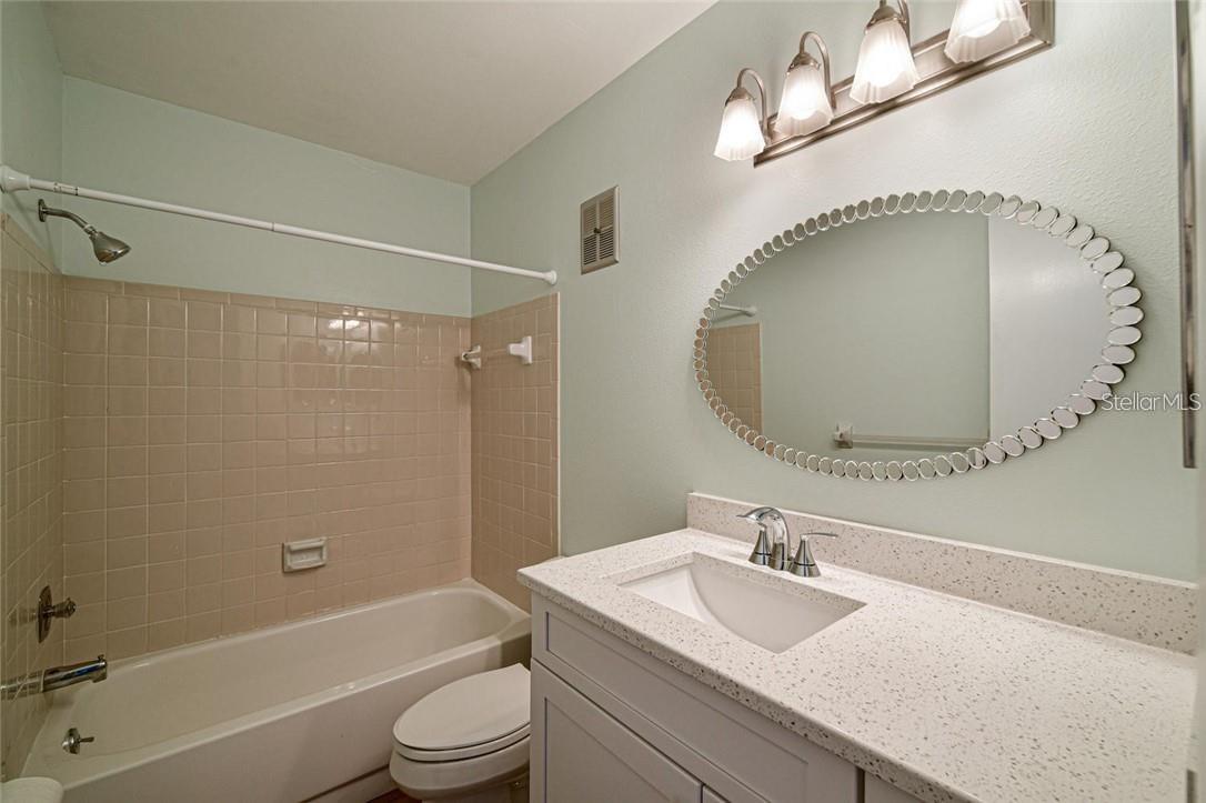 Image 8 of 25 For 4110 38th Avenue W 4110