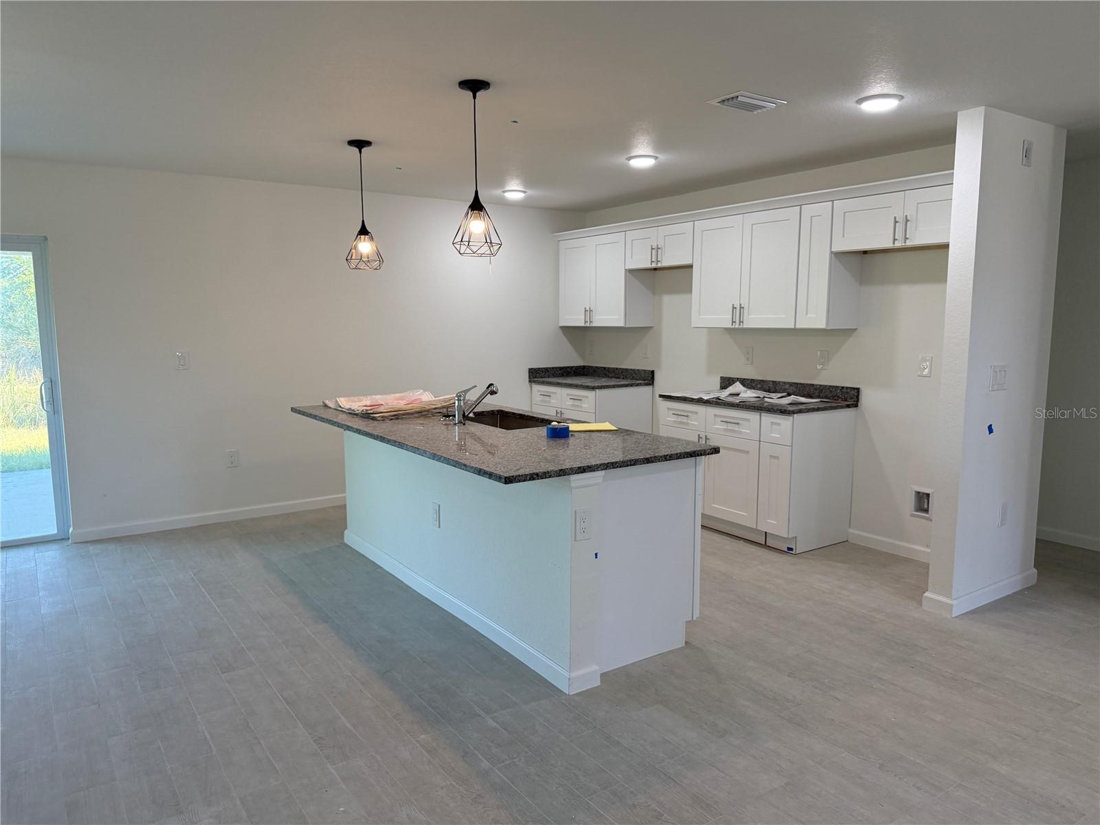 Image 3 of 18 For 2164 Northland Avenue