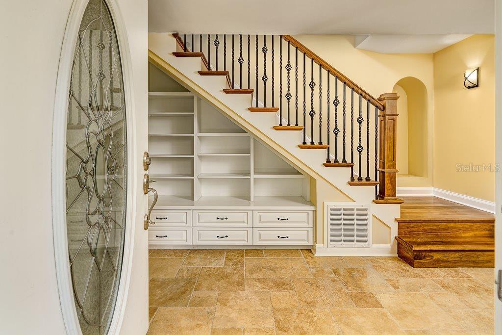 Image 10 of 49 For 5512 Avenida Del Mare