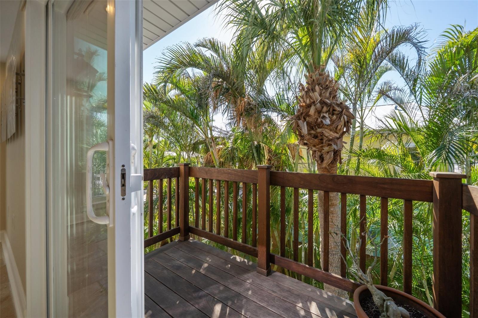 Image 29 of 49 For 5512 Avenida Del Mare