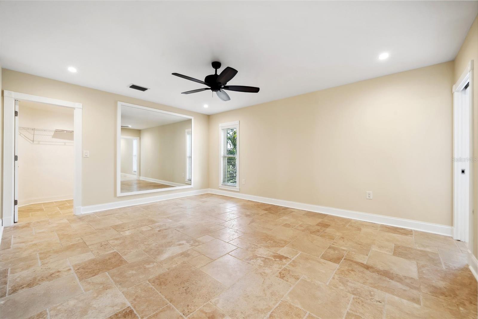 Image 31 of 49 For 5512 Avenida Del Mare