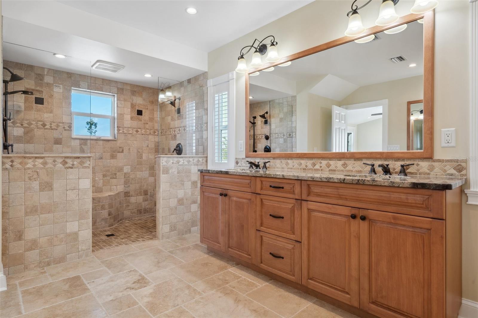 Image 38 of 49 For 5512 Avenida Del Mare