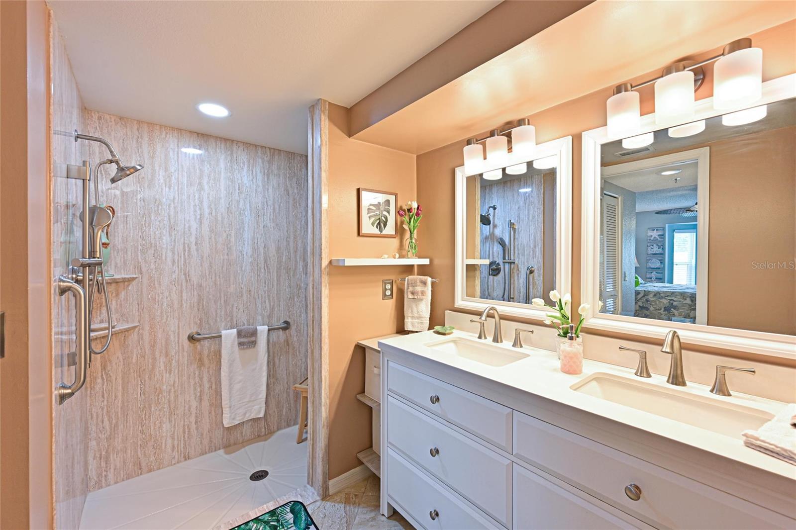 Image 31 of 57 For 6611 Stone River Road 106