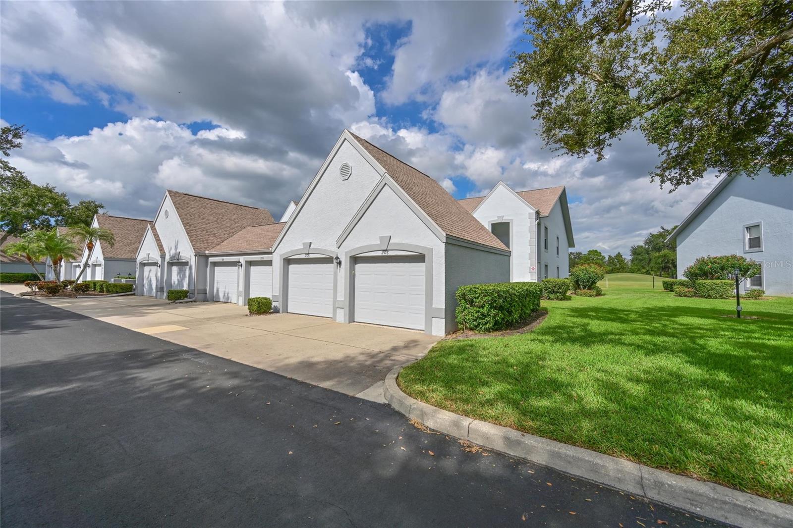 Image 5 of 57 For 6611 Stone River Road 106