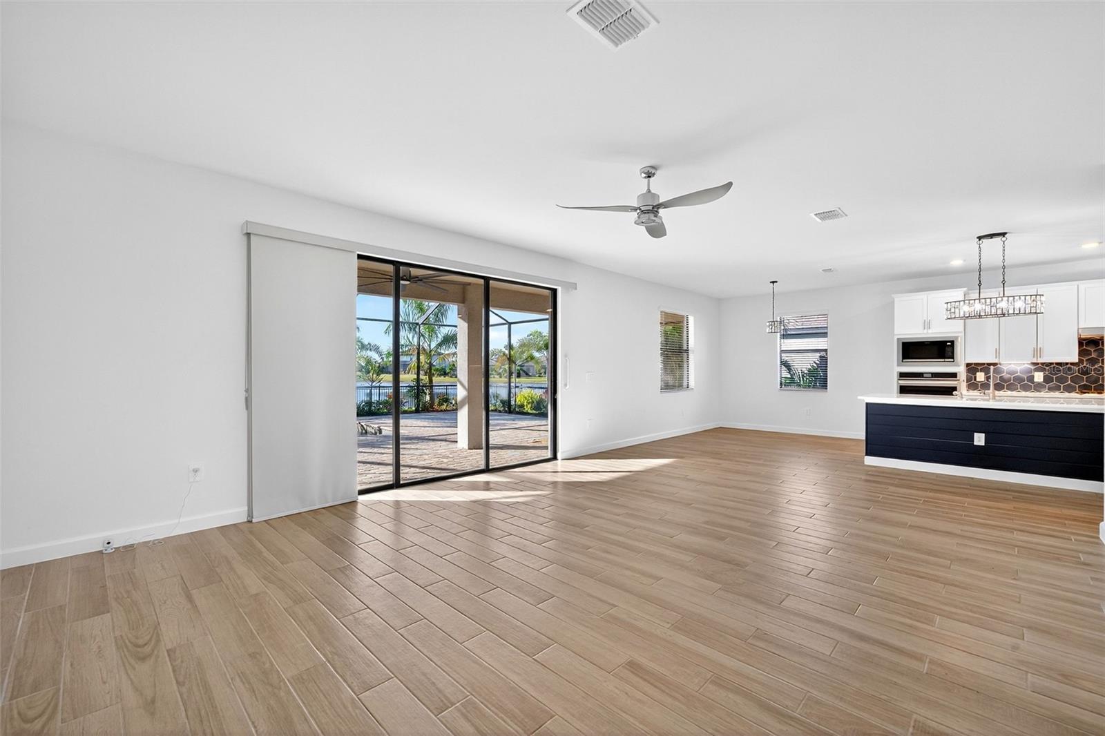 Image 16 of 100 For 4852 Coastal Days Lane