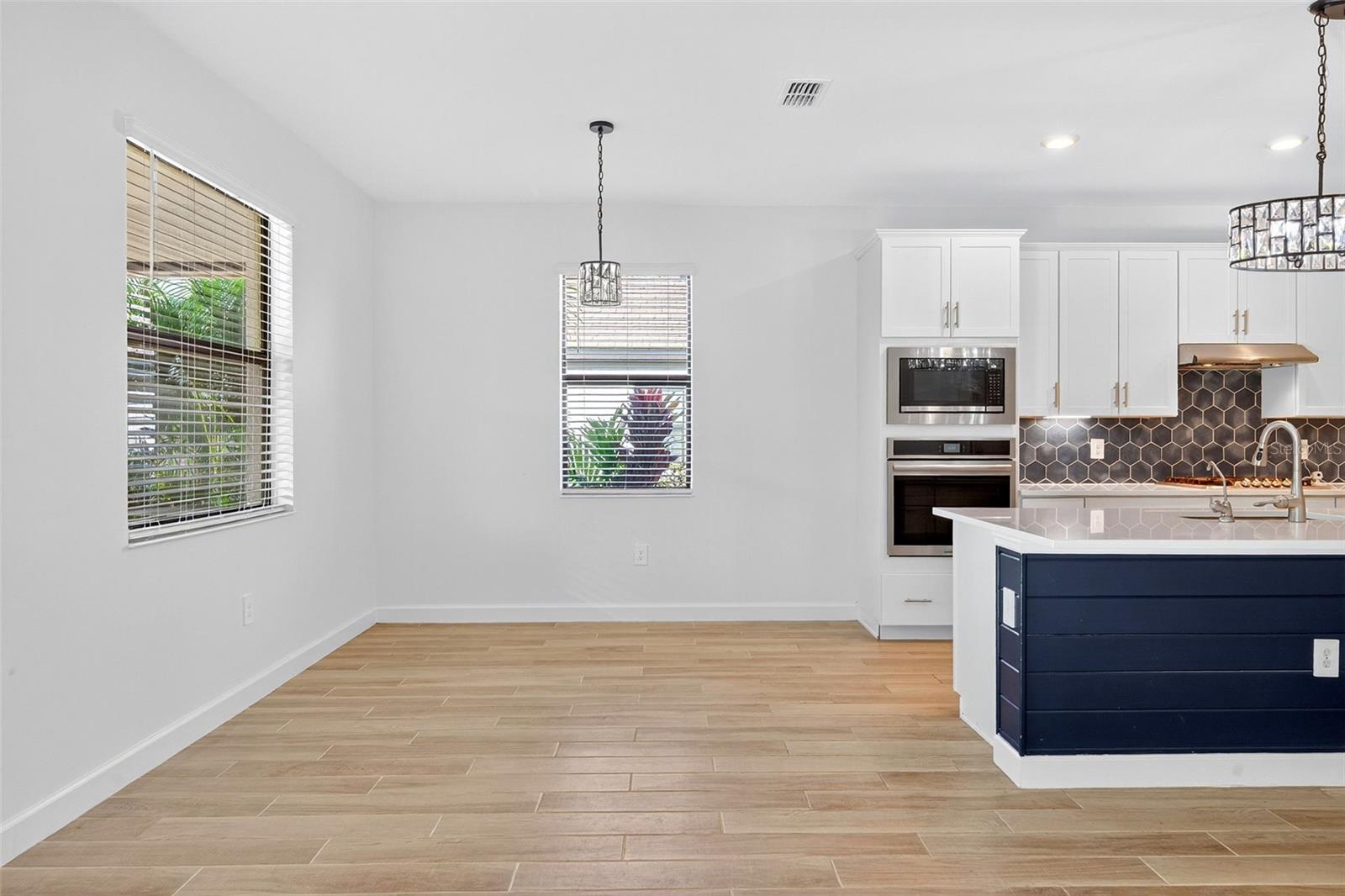 Image 20 of 100 For 4852 Coastal Days Lane