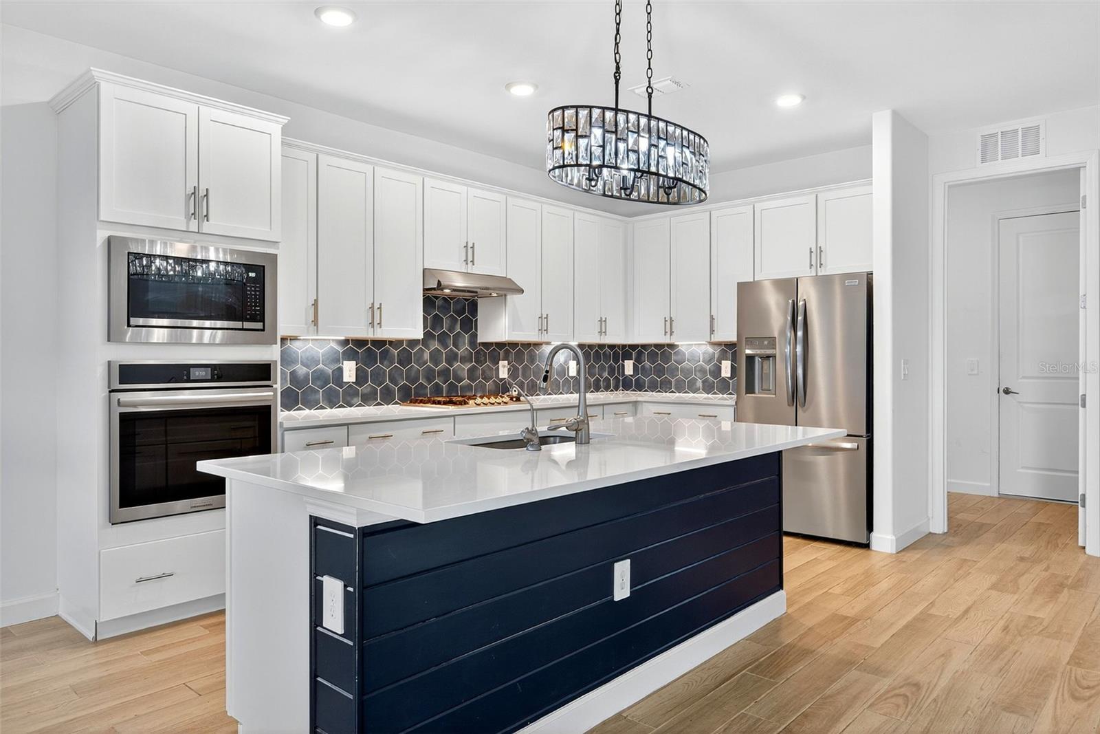 Image 28 of 100 For 4852 Coastal Days Lane