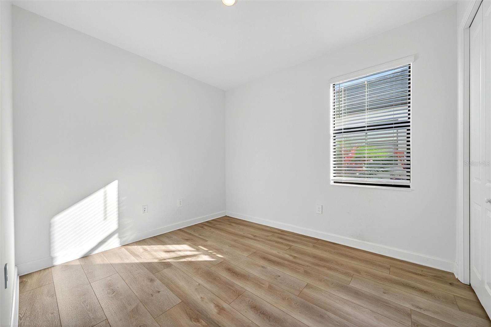 Image 39 of 100 For 4852 Coastal Days Lane