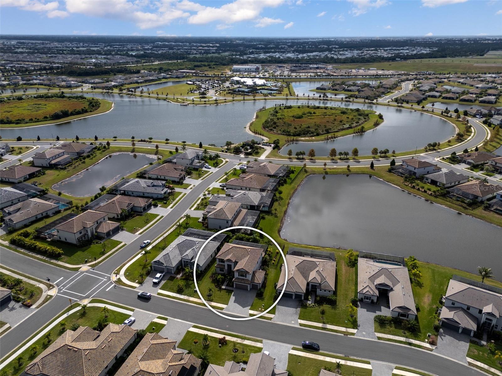 Image 4 of 100 For 4852 Coastal Days Lane