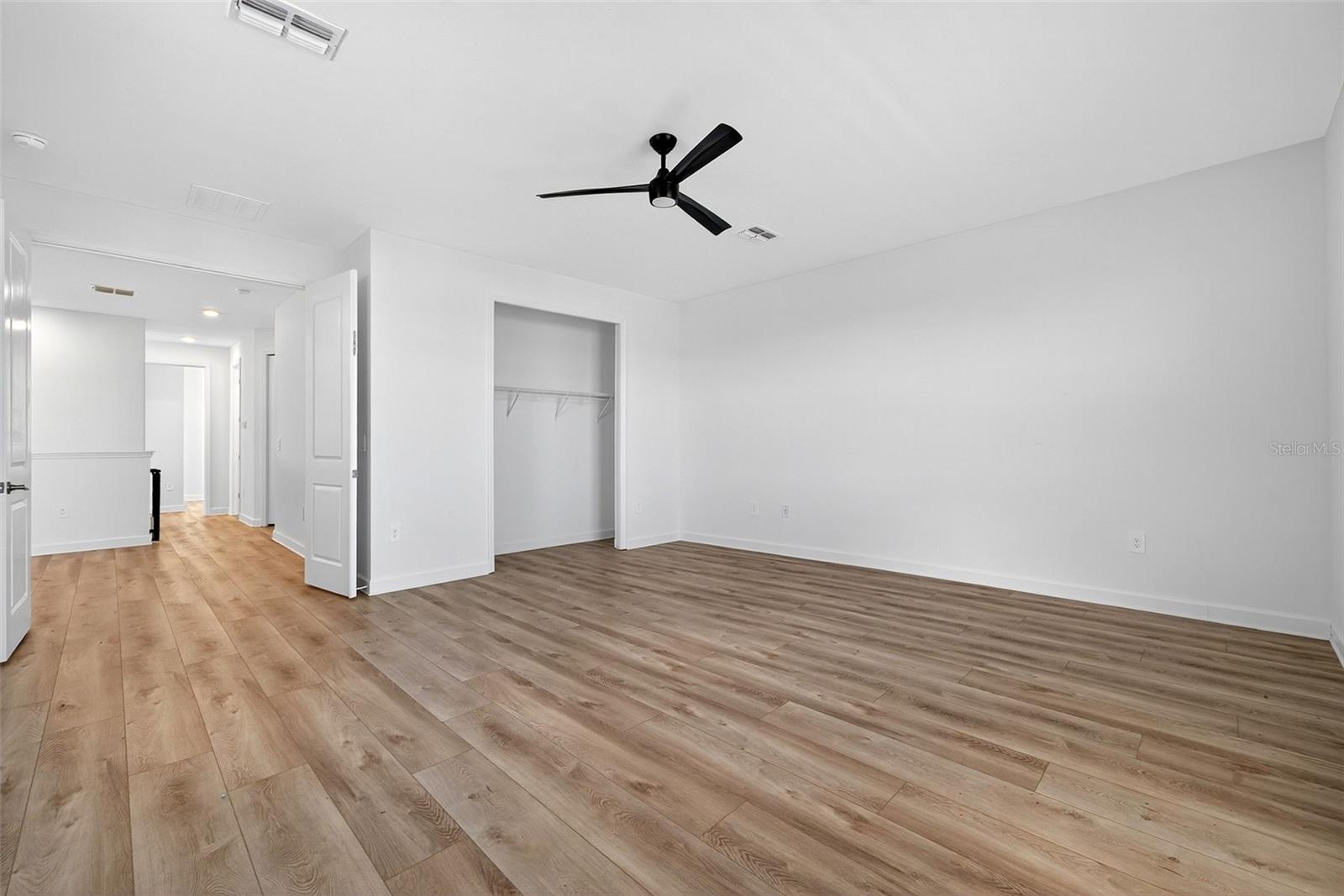 Image 46 of 100 For 4852 Coastal Days Lane