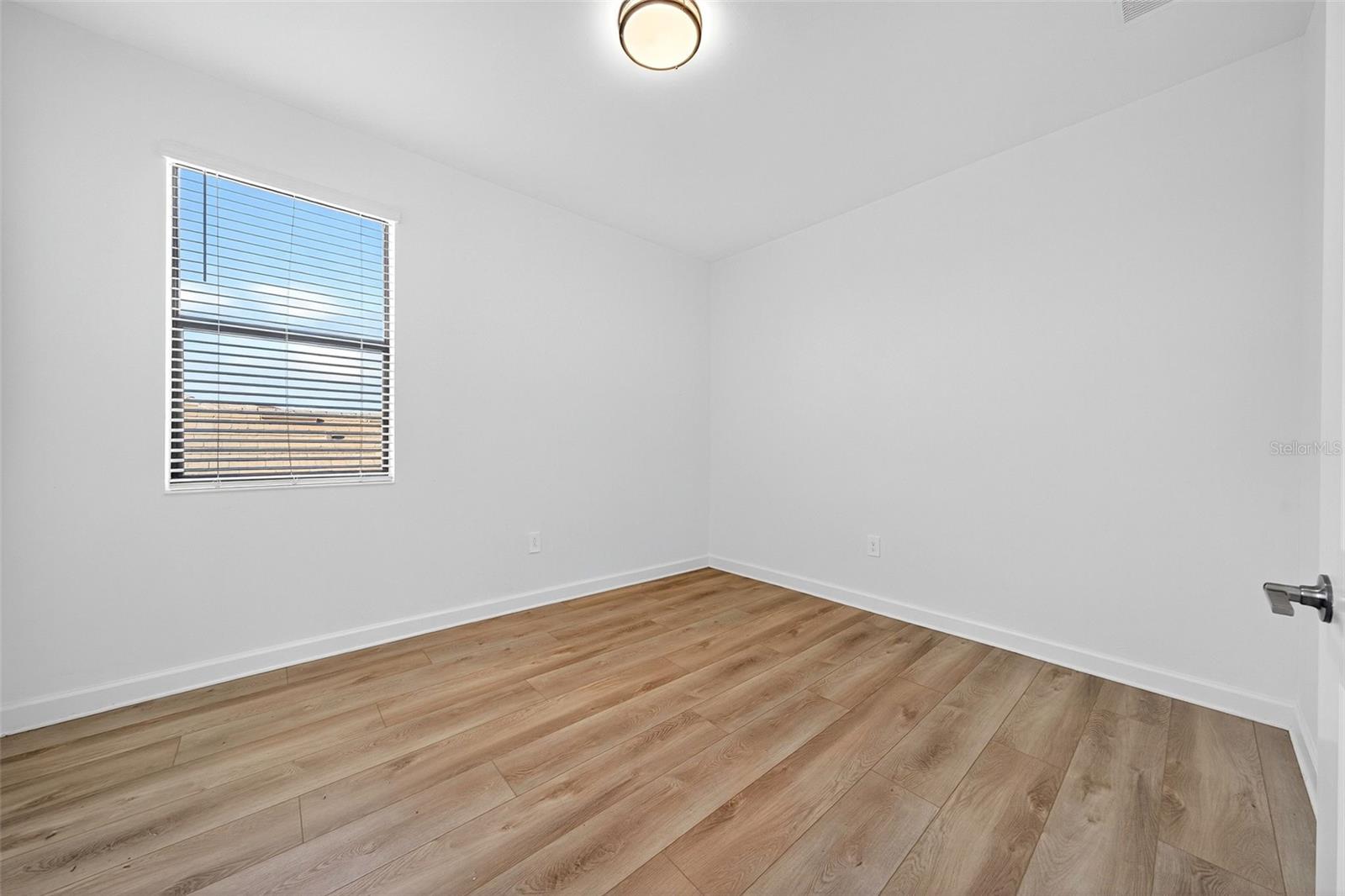 Image 47 of 100 For 4852 Coastal Days Lane