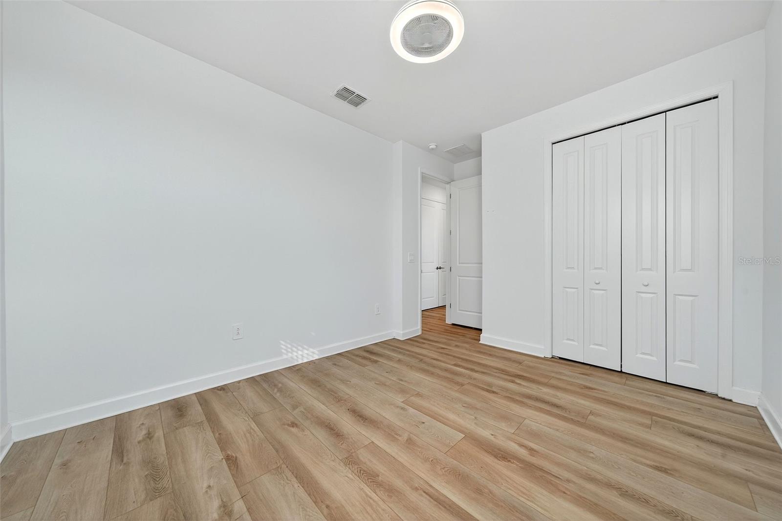 Image 51 of 100 For 4852 Coastal Days Lane