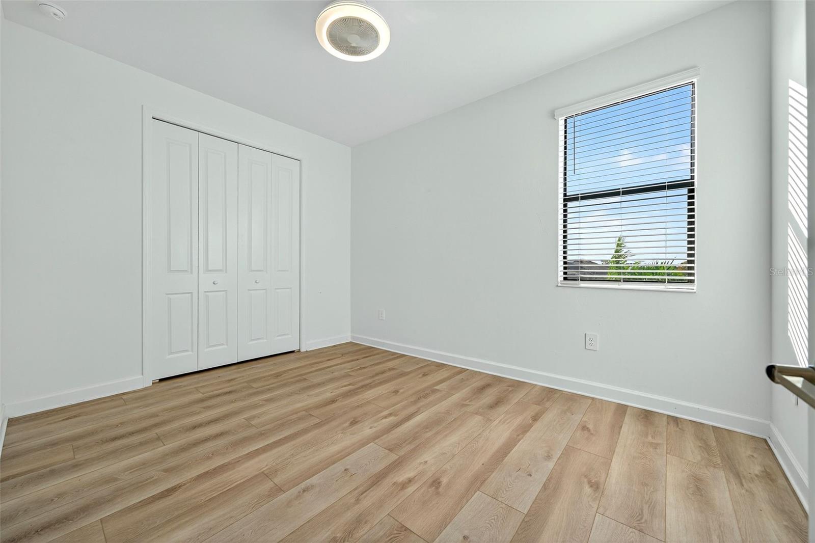 Image 52 of 100 For 4852 Coastal Days Lane