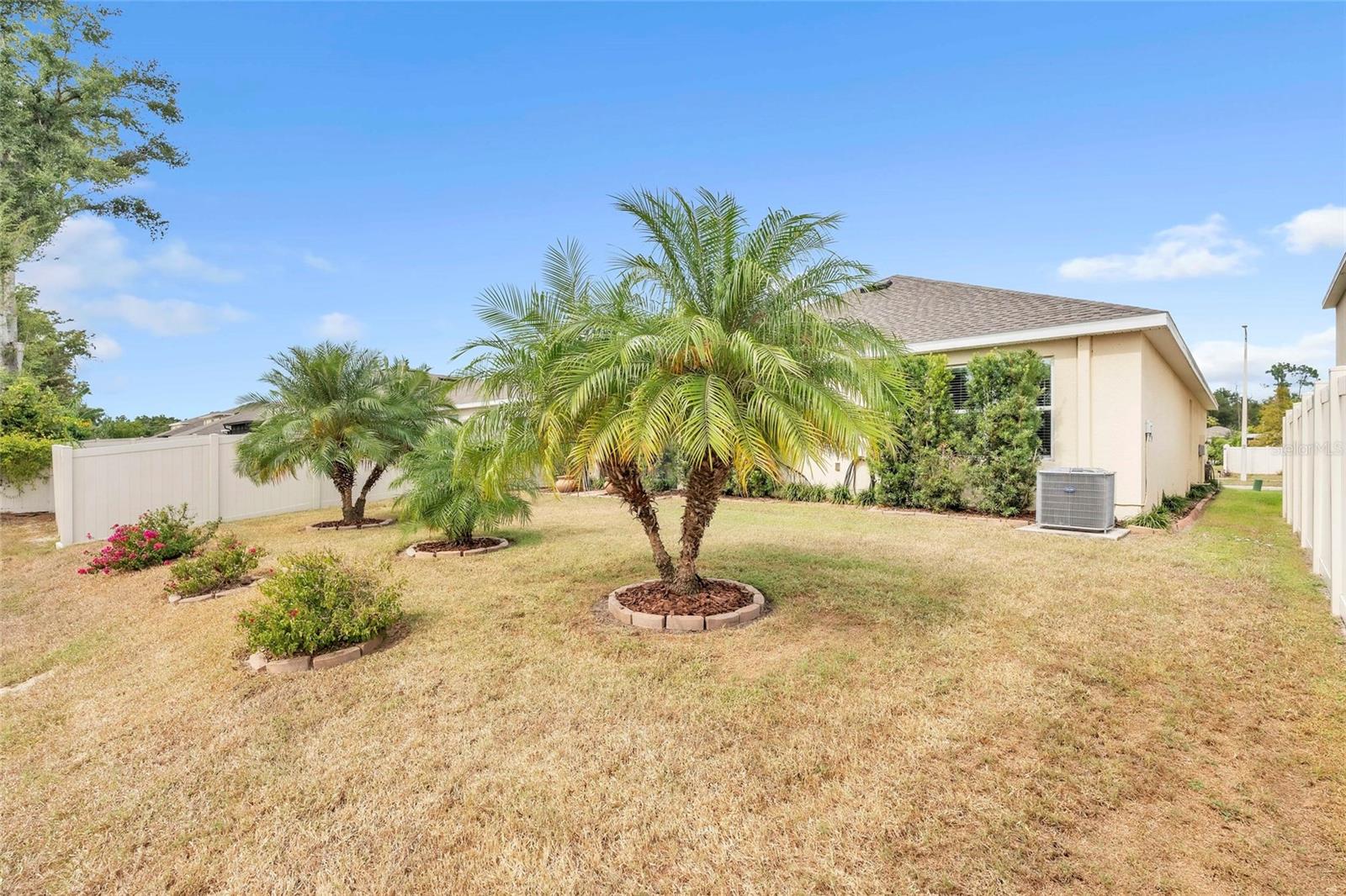 Image 28 of 33 For 9527 Sunstone Boulevard