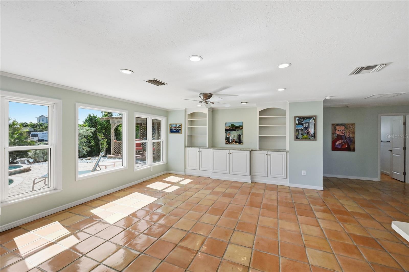 Image 17 of 49 For 503 65th Street