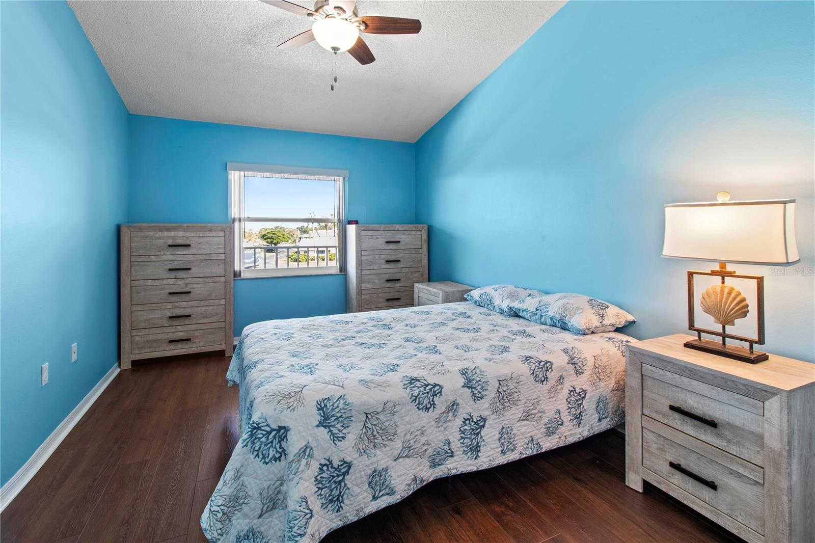 Image 22 of 57 For 7201 29th Avenue Drive W 307