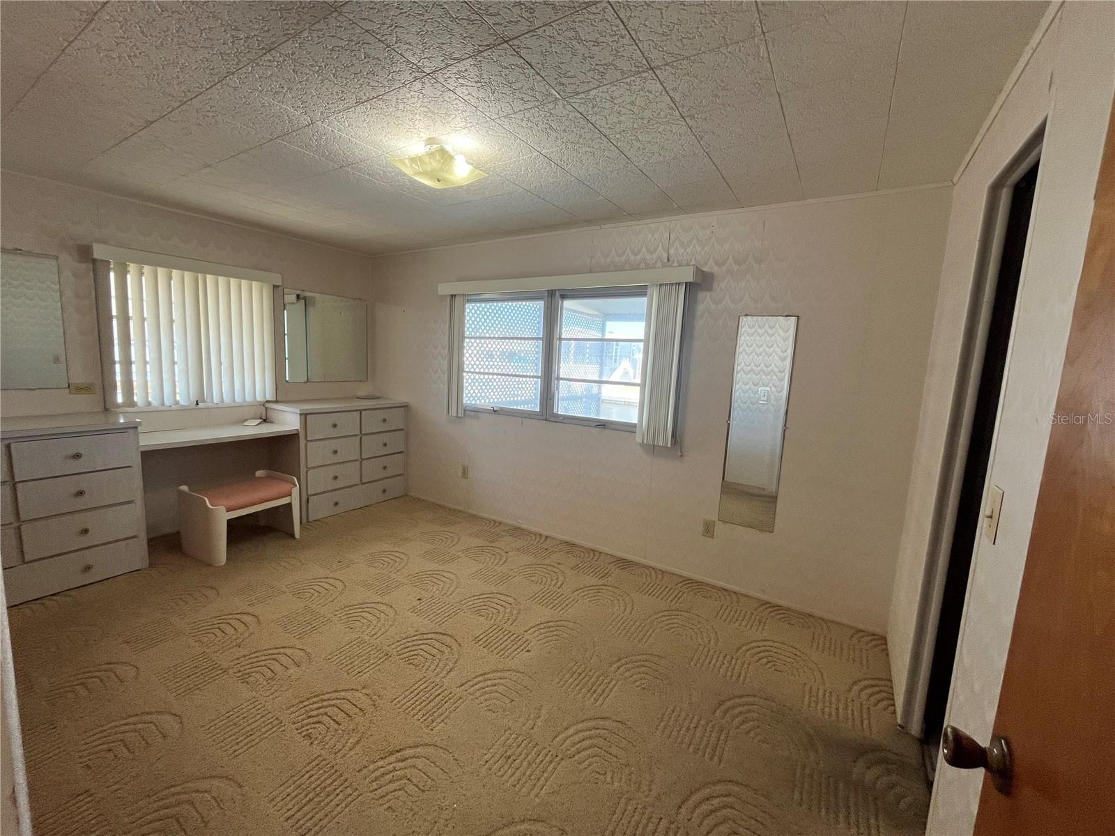 Image 13 of 23 For 1213 31st Avenue W