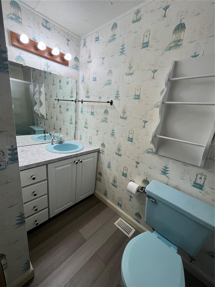 Image 17 of 23 For 1213 31st Avenue W