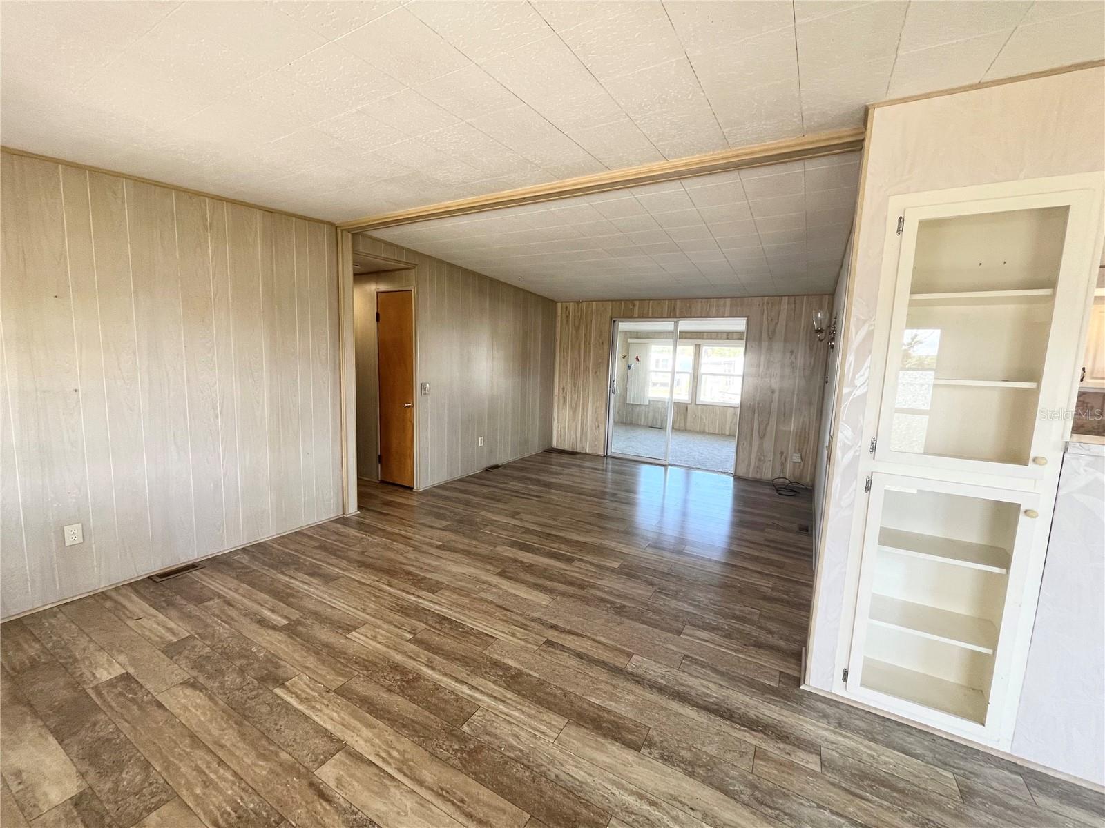 Image 2 of 23 For 1213 31st Avenue W