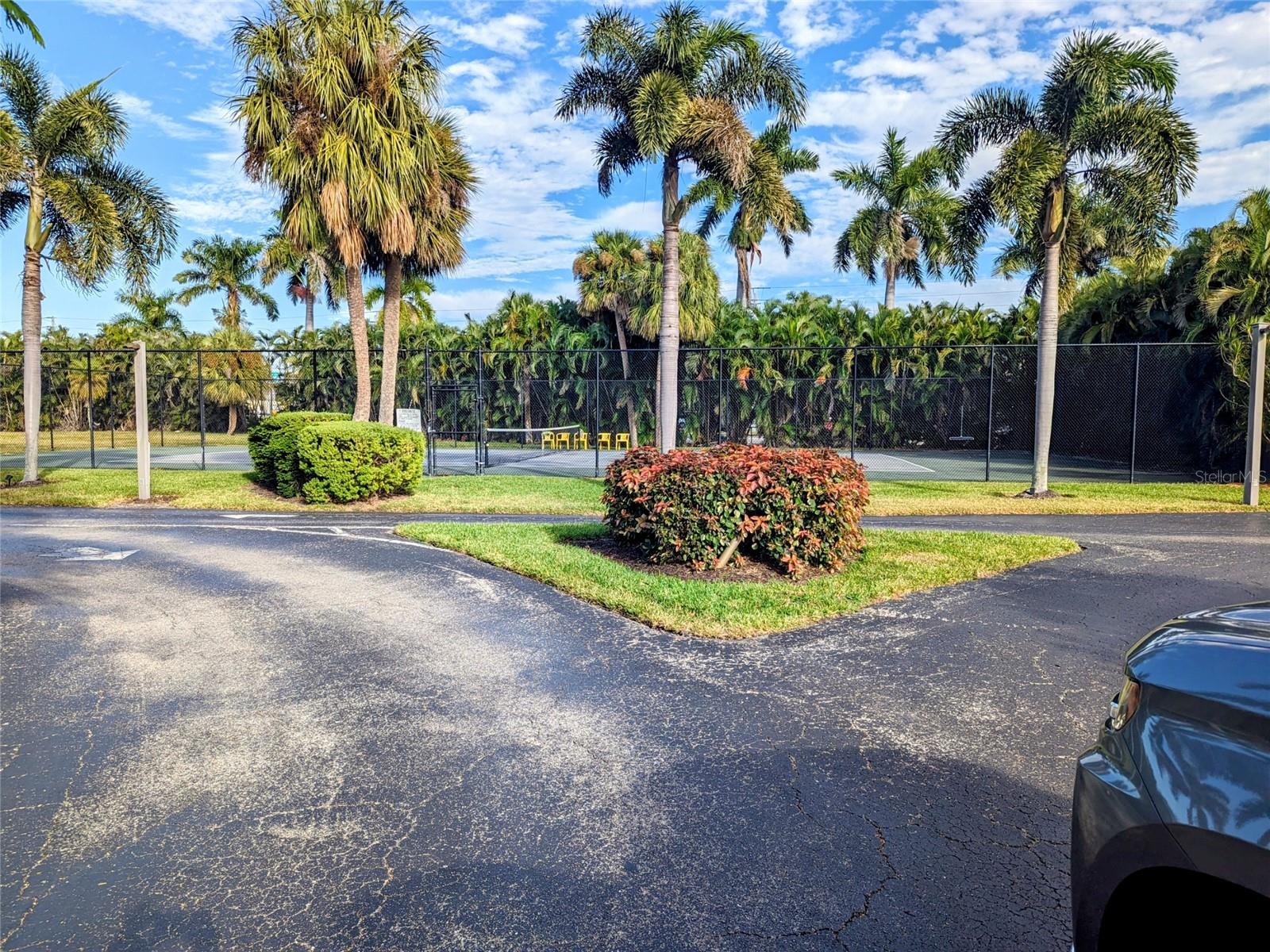 Image 16 of 17 For 4309 Mariner Way 304