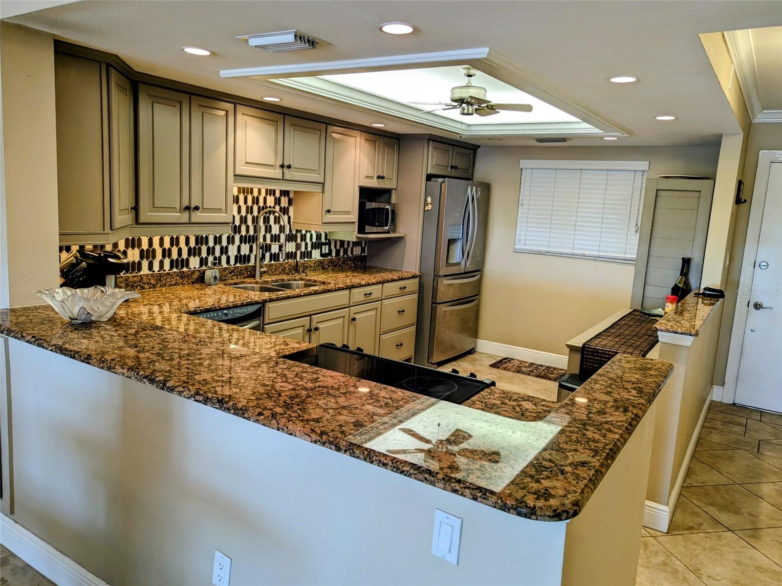 Image 2 of 17 For 4309 Mariner Way 304