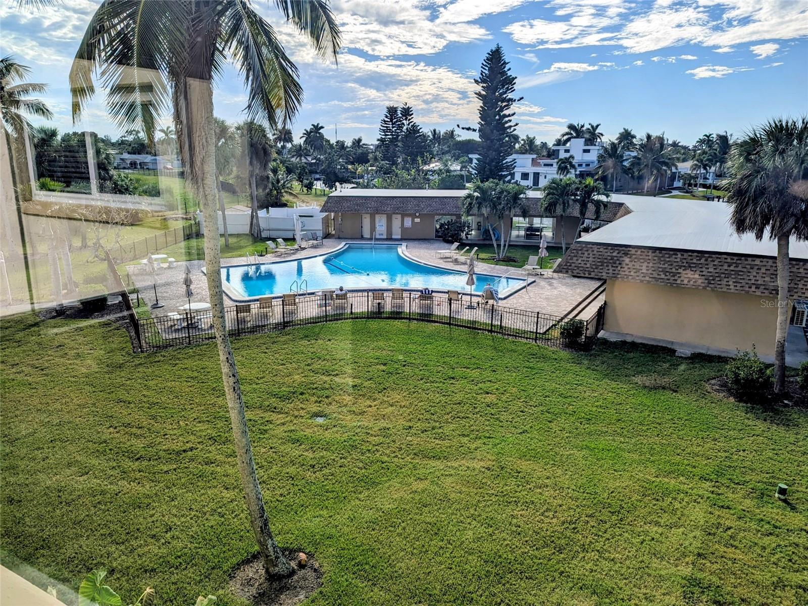 Image 3 of 17 For 4309 Mariner Way 304