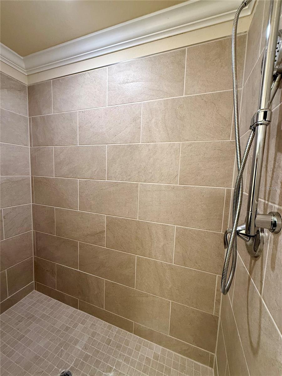 Image 19 of 32 For 5538 Palmer Circle 104