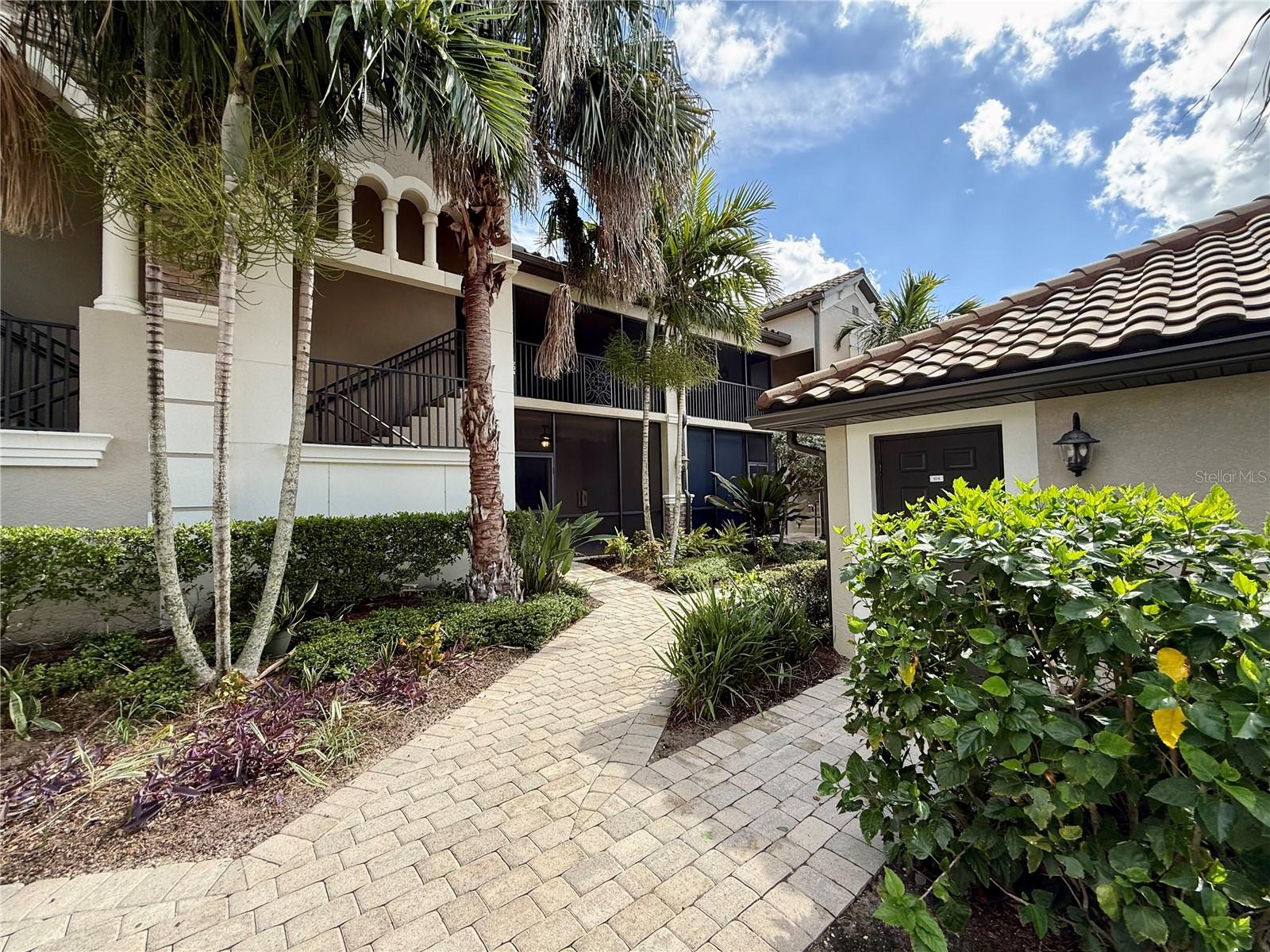 Image 4 of 32 For 5538 Palmer Circle 104