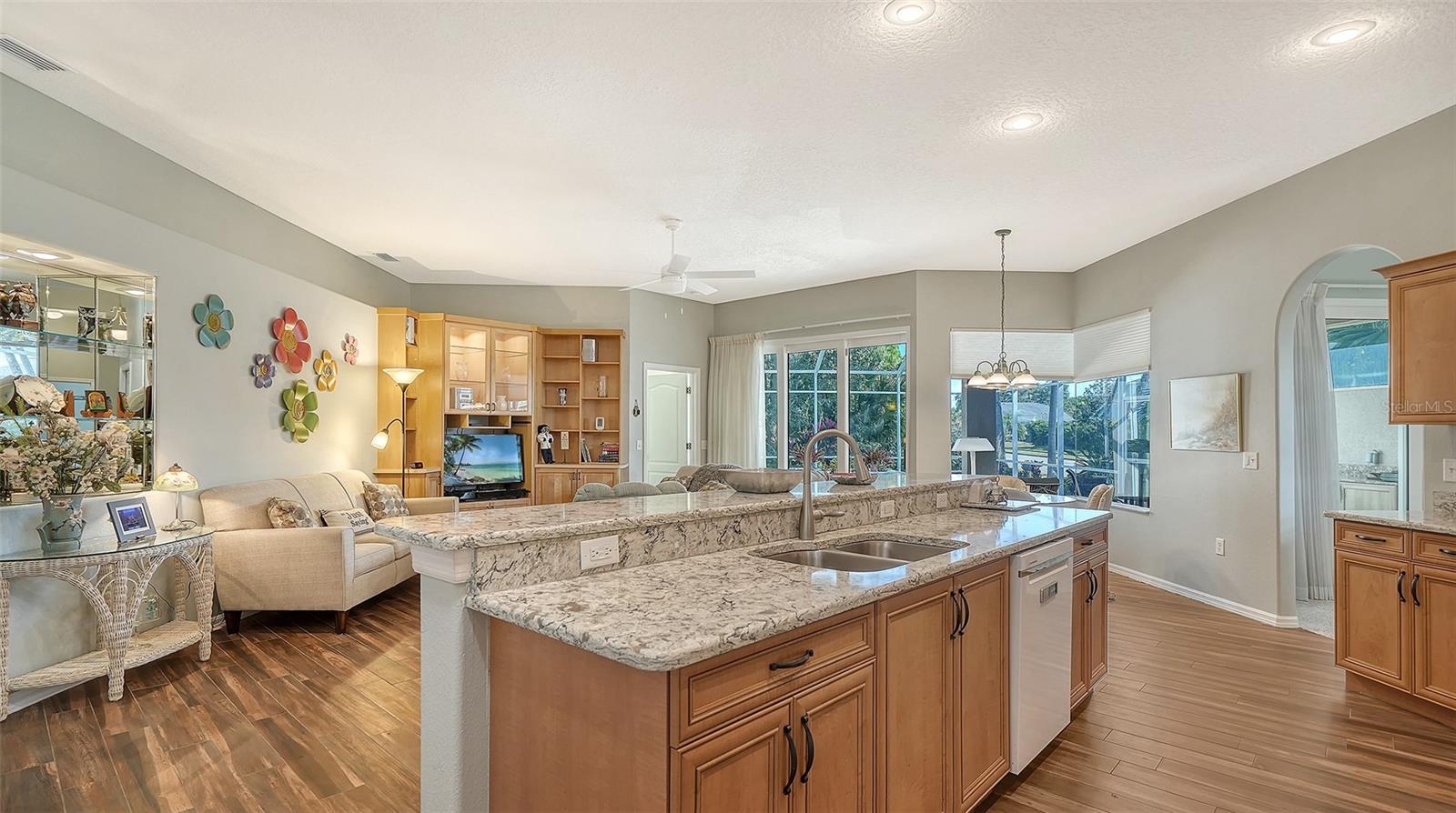 Image 11 of 71 For 8875 Macgregor Lane