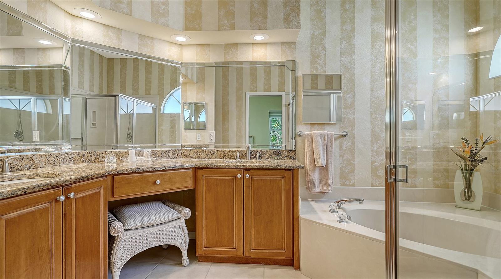 Image 22 of 71 For 8875 Macgregor Lane