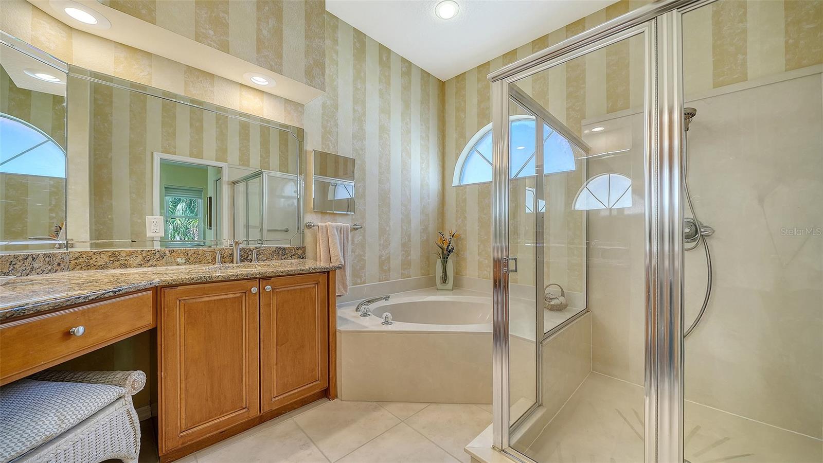 Image 23 of 71 For 8875 Macgregor Lane