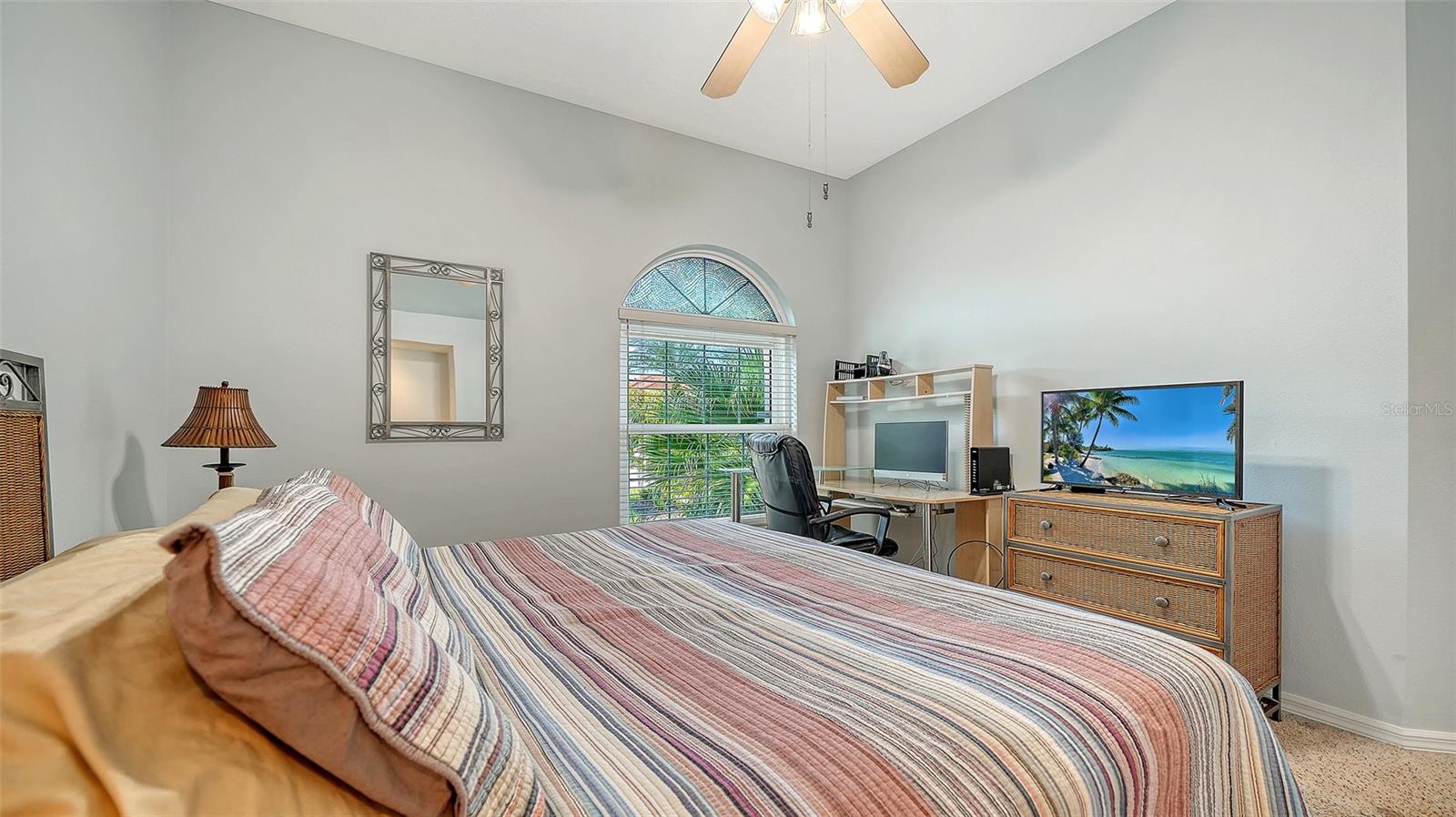 Image 27 of 71 For 8875 Macgregor Lane