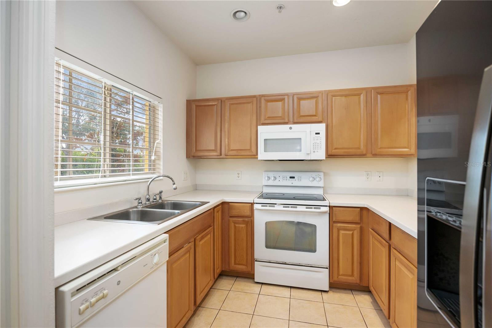 Image 10 of 41 For 12346 Destiny Drive