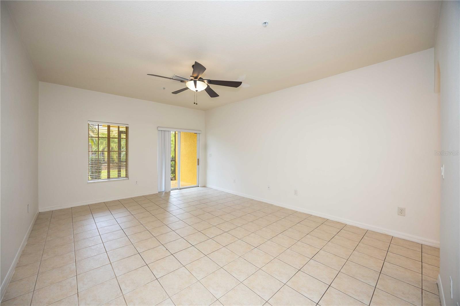 Image 17 of 41 For 12346 Destiny Drive