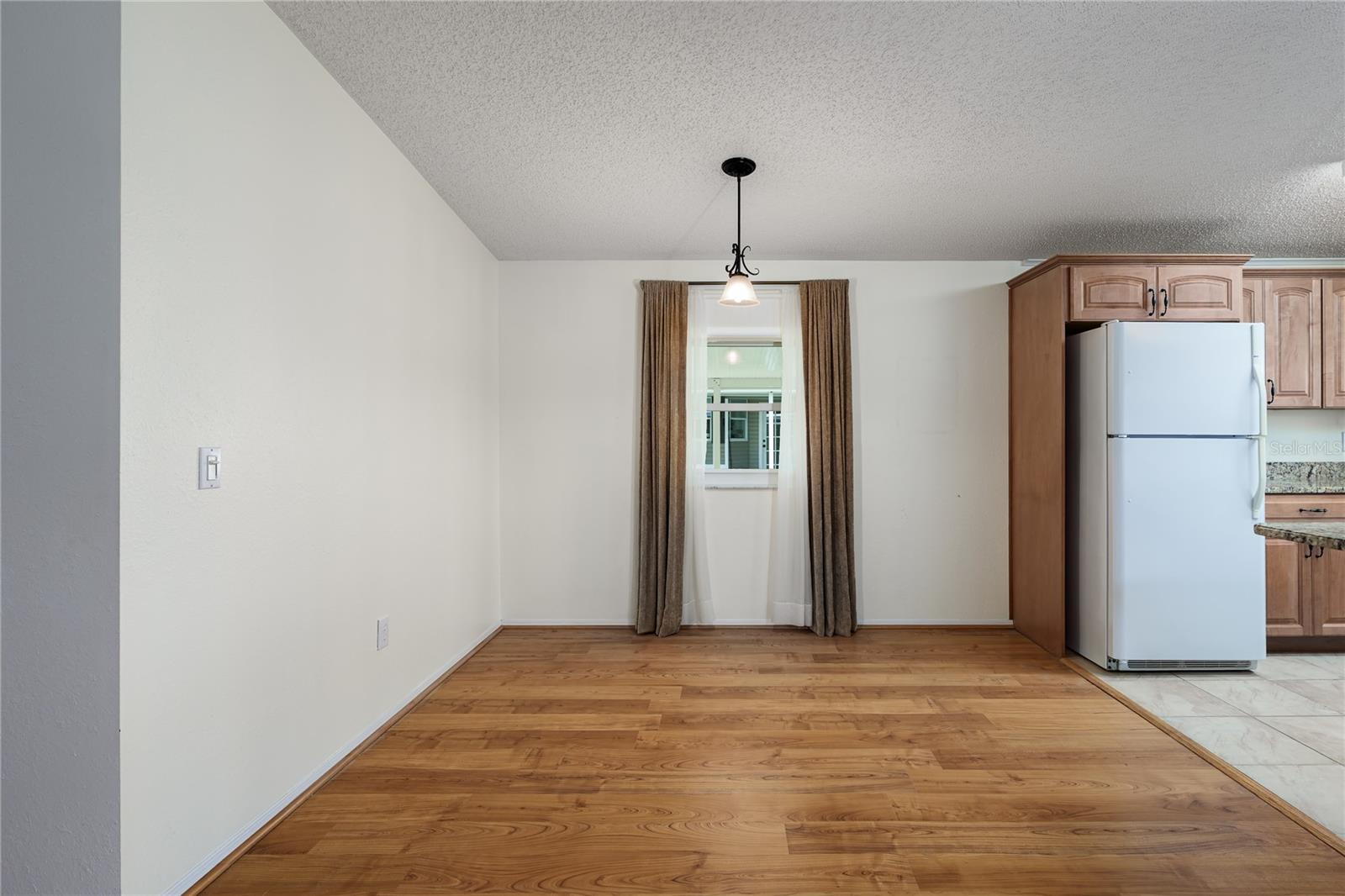 Image 8 of 31 For 8206 Marie Lane