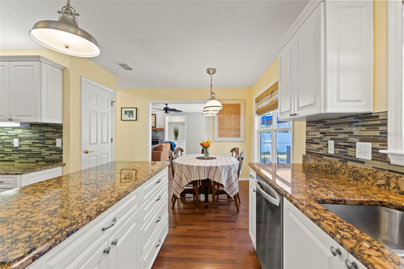 Image 11 of 61 For 14715 1st Avenue E