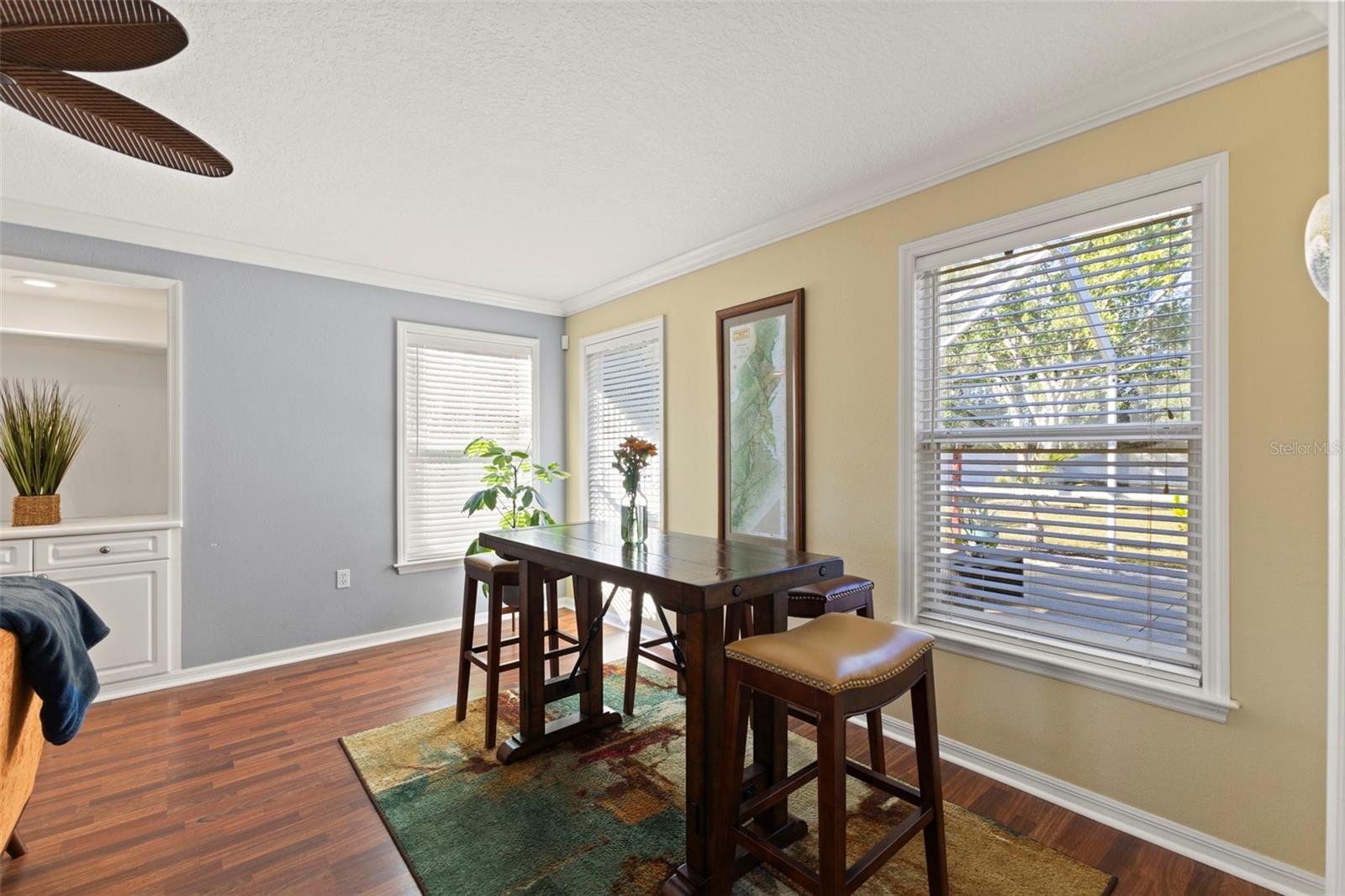 Image 15 of 61 For 14715 1st Avenue E